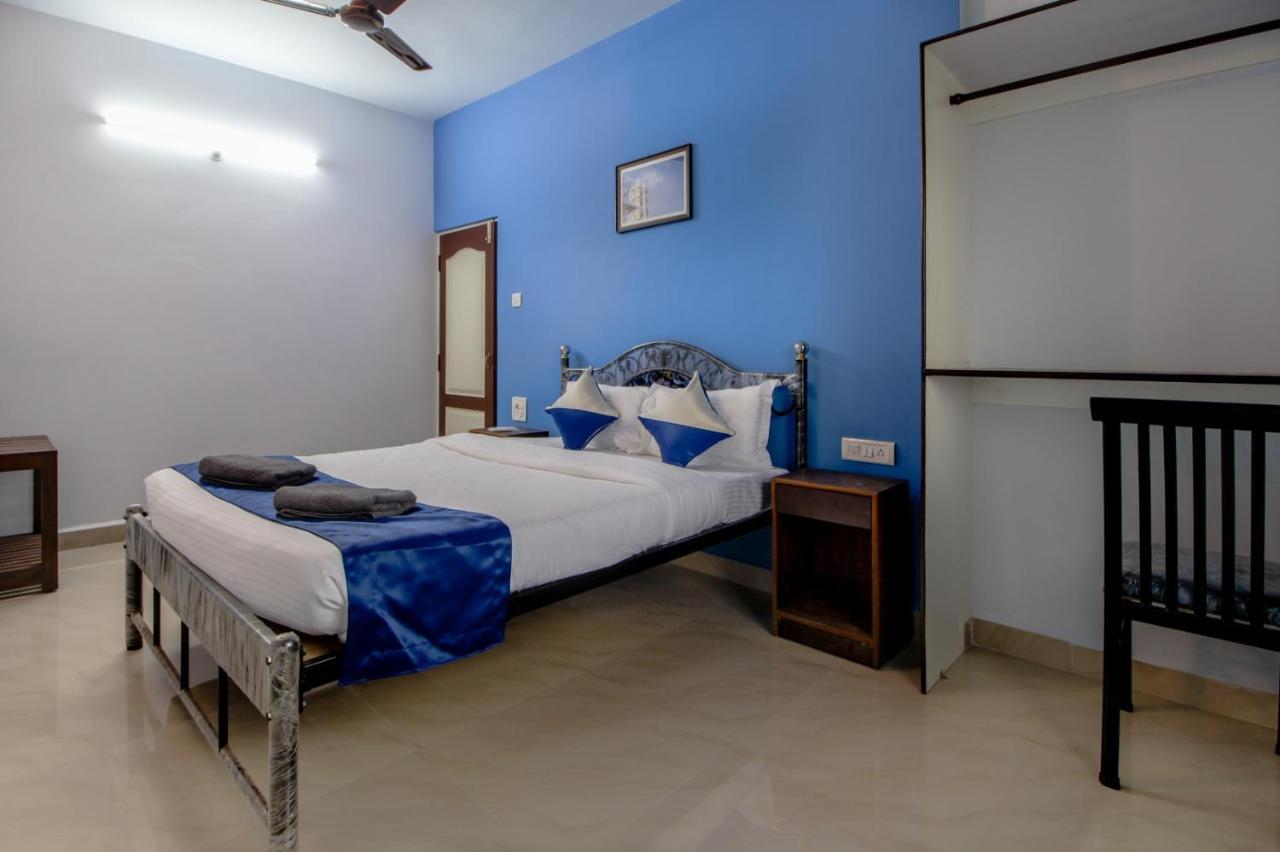 Monteiro Towers Hotel Candolim Buitenkant foto