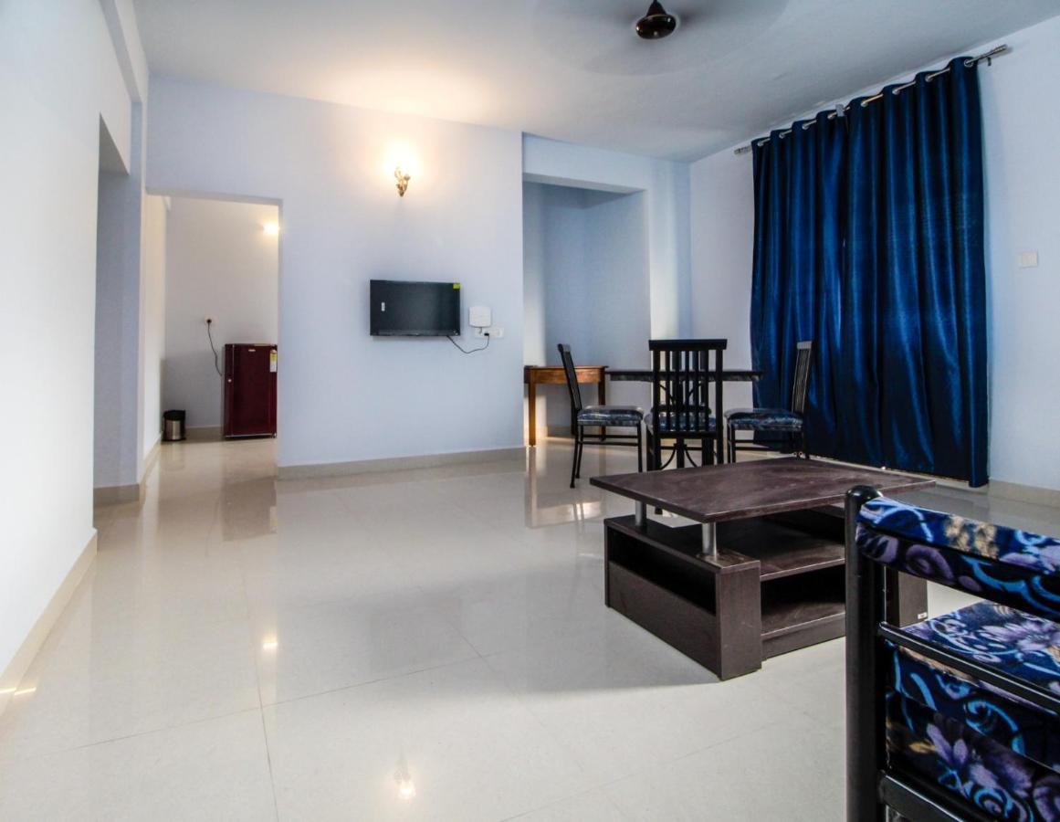 Monteiro Towers Hotel Candolim Buitenkant foto