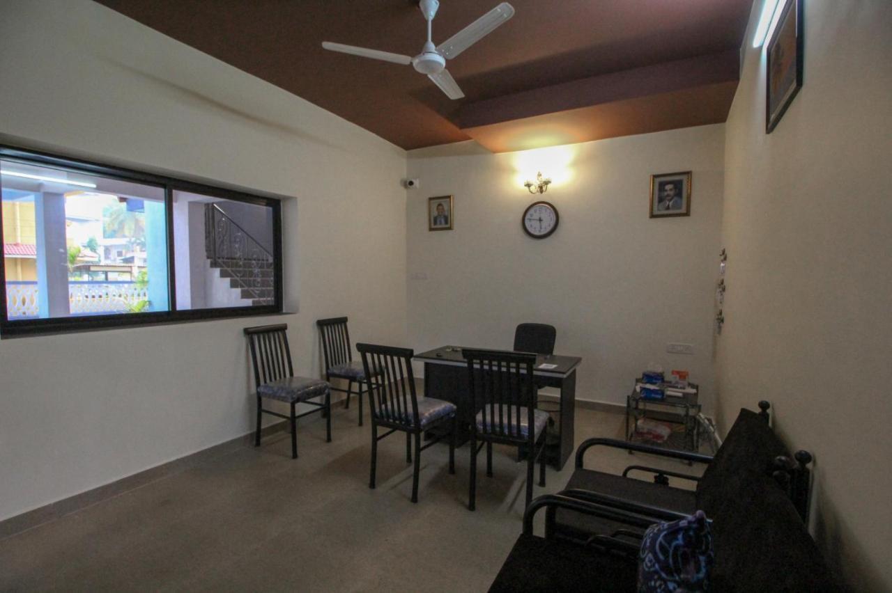 Monteiro Towers Hotel Candolim Buitenkant foto