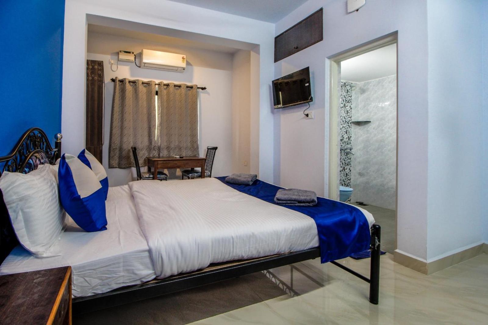 Monteiro Towers Hotel Candolim Buitenkant foto